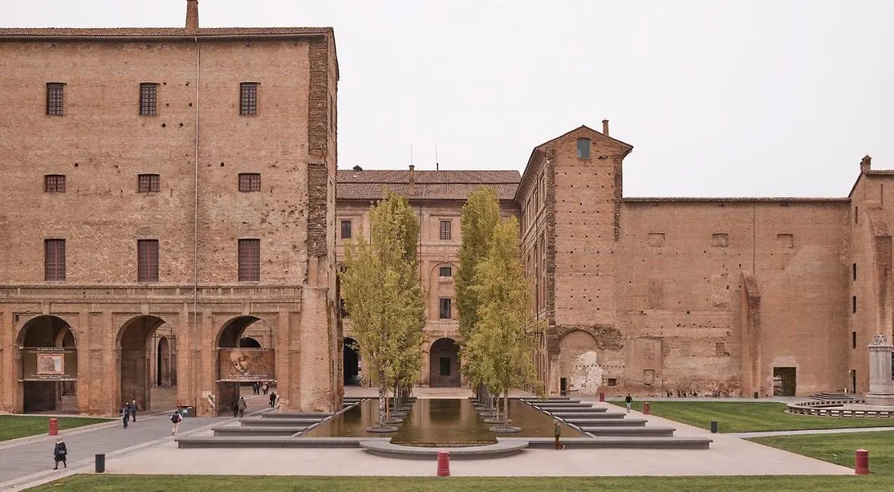 Apartment Home In The City Parma